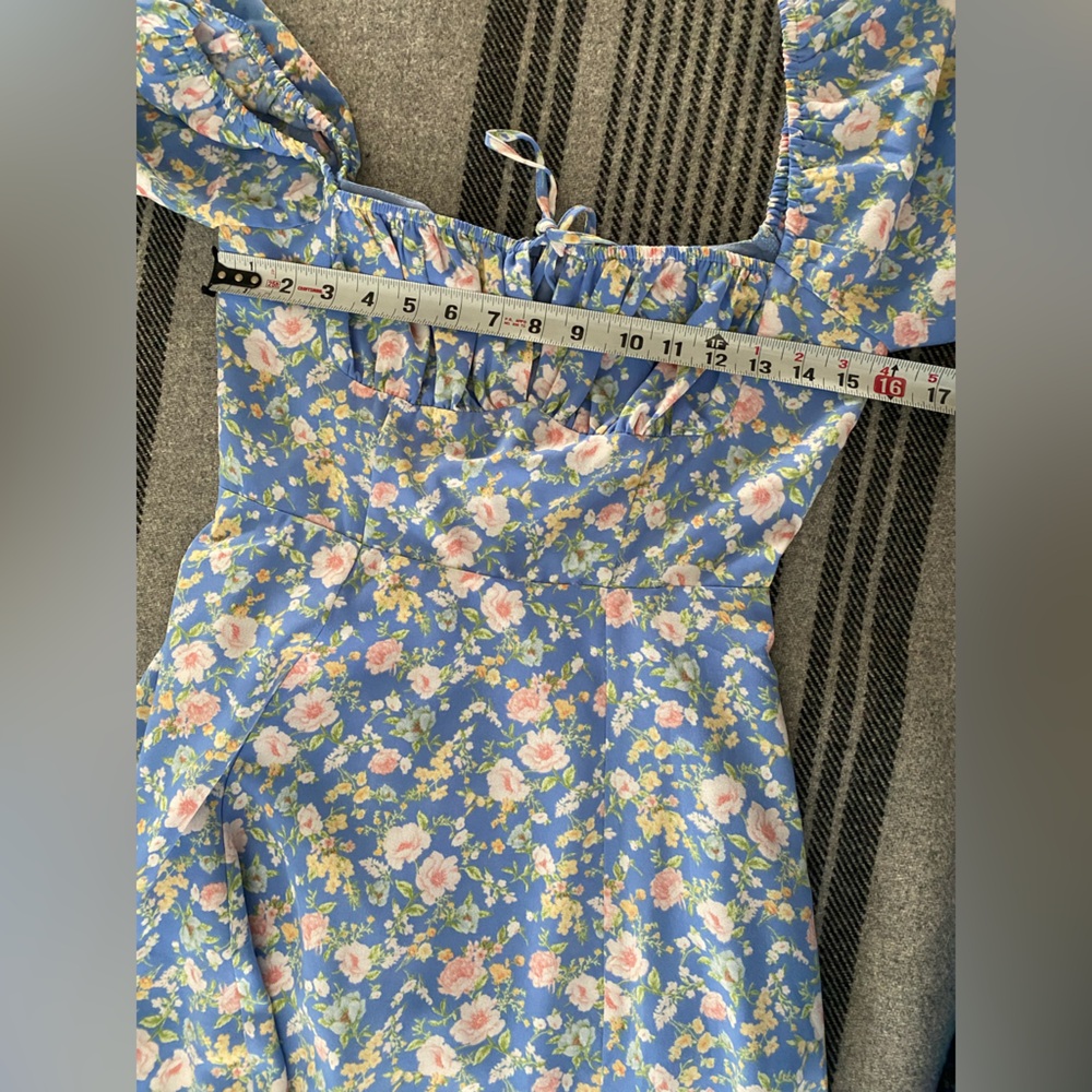 NWT Forever 21 Milkmaid Cottage core Blue Floral midi dress size small - Picture 14 of 16